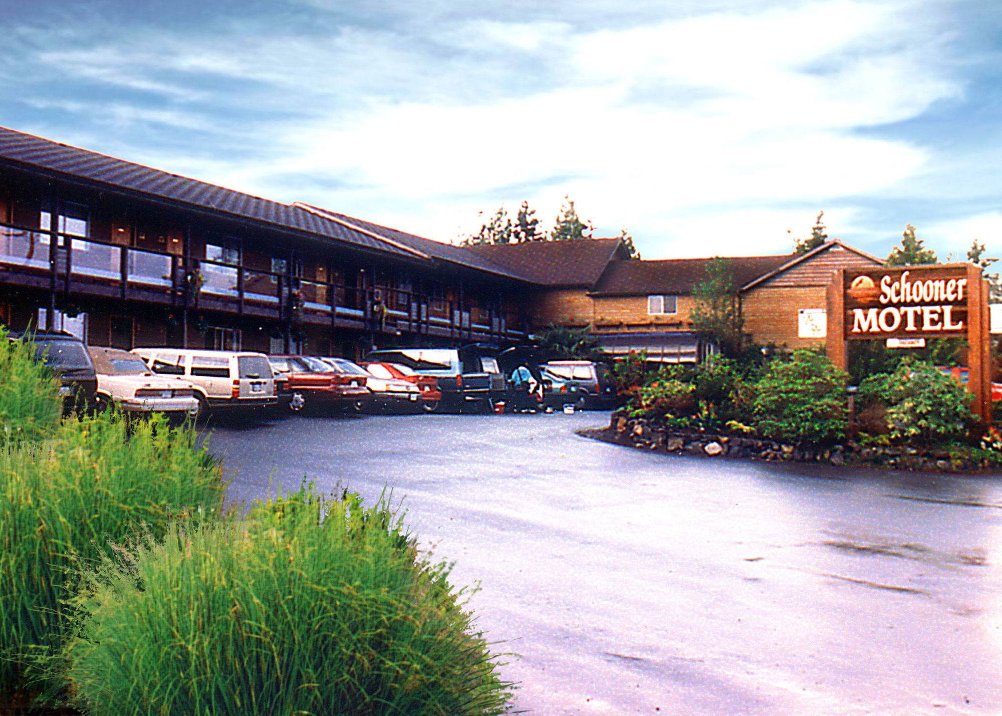 Schooner Motel Тофино Экстерьер фото